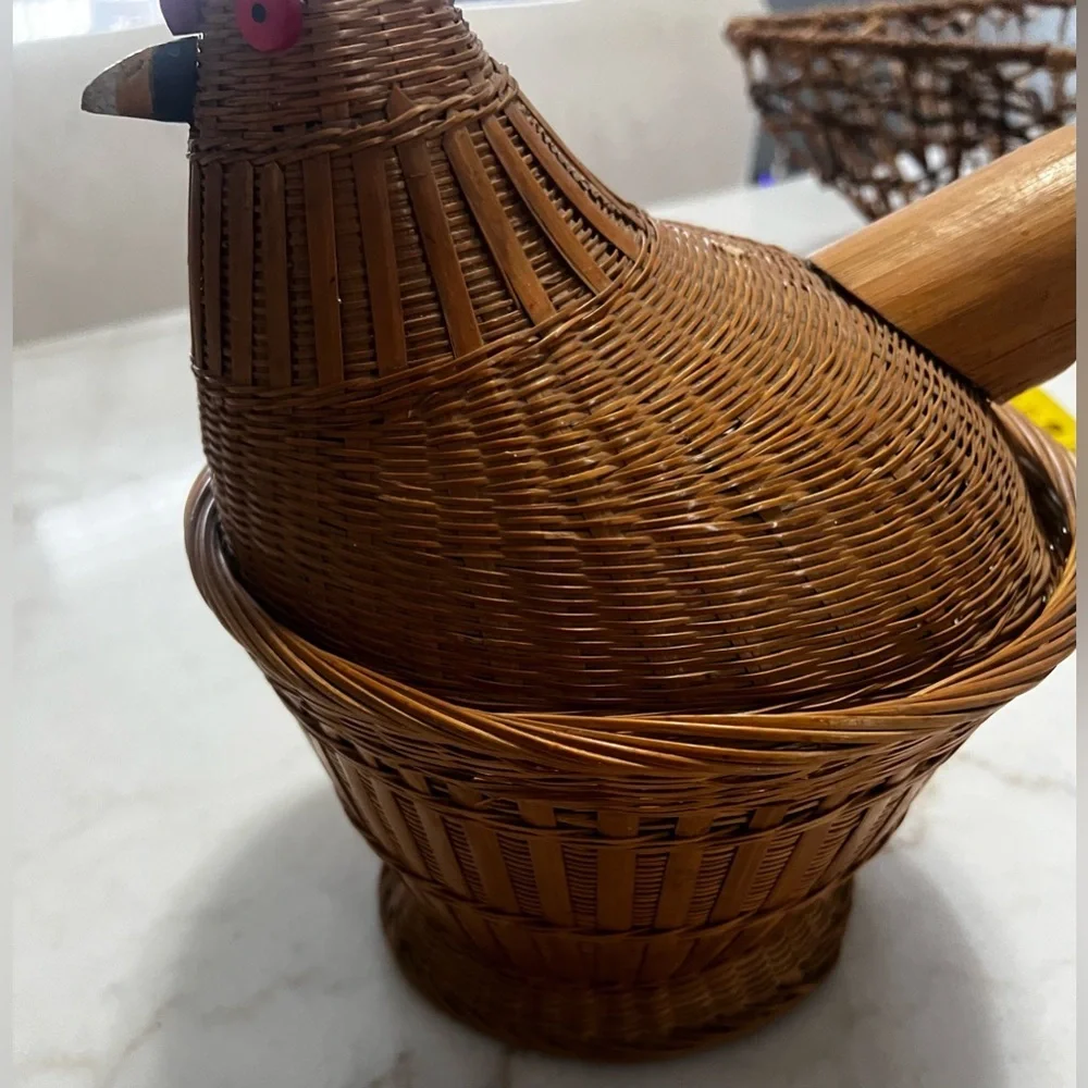 Vintage Chicken Folk Art Wicker Wood Bamboo Lidded Egg Basket Handwoven 1960’s
